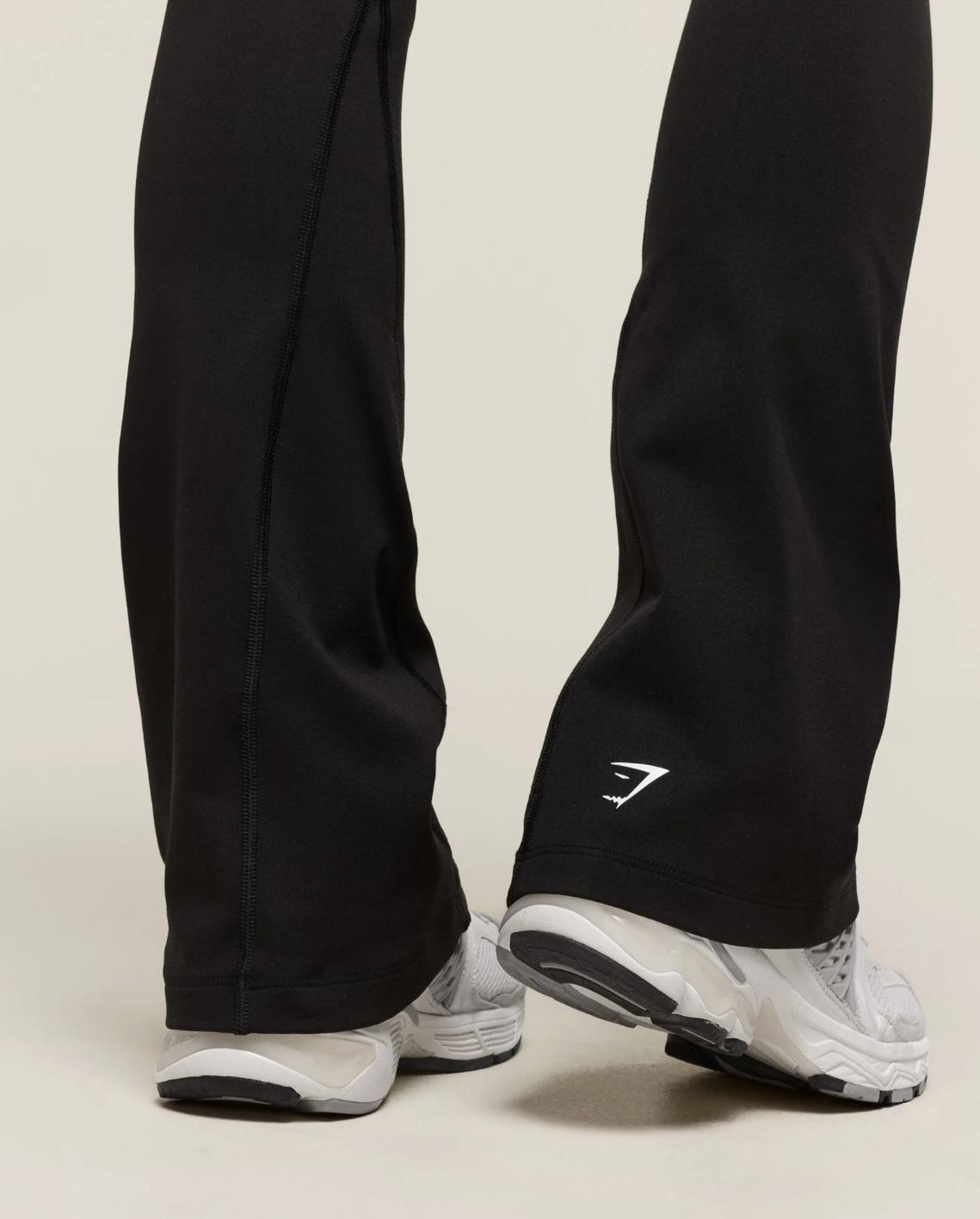 Vital Soft Flared Leggings - Black