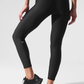 7/8 High-Airlift Legging - Black